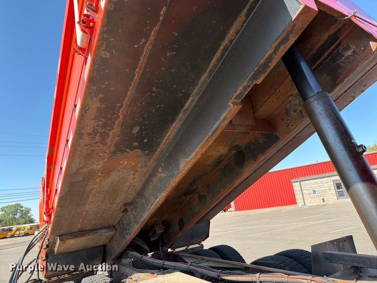 image for item EP7604 2007 International WorkStar 7400 dump truck