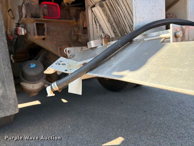 image for item EP7604 2007 International WorkStar 7400 dump truck