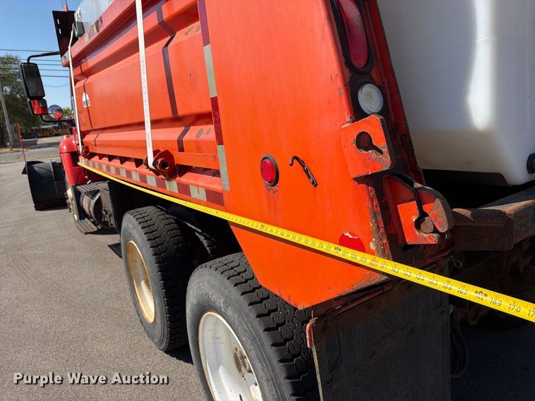 image for item EP7604 2007 International WorkStar 7400 dump truck