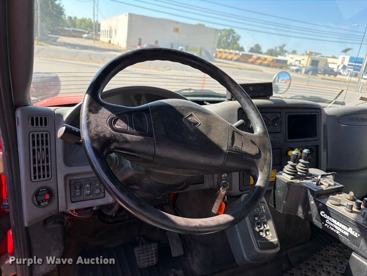 image for item EP7604 2007 International WorkStar 7400 dump truck