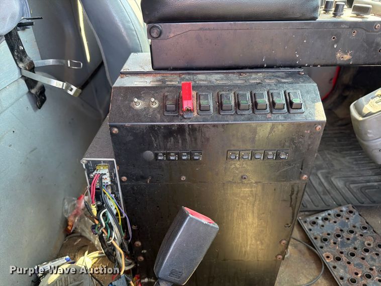 image for item EP7604 2007 International WorkStar 7400 dump truck