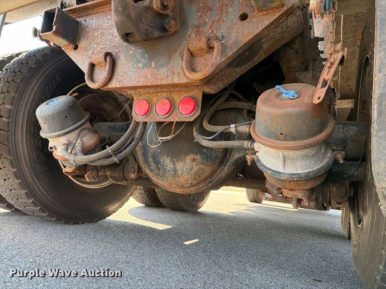 image for item EP7604 2007 International WorkStar 7400 dump truck