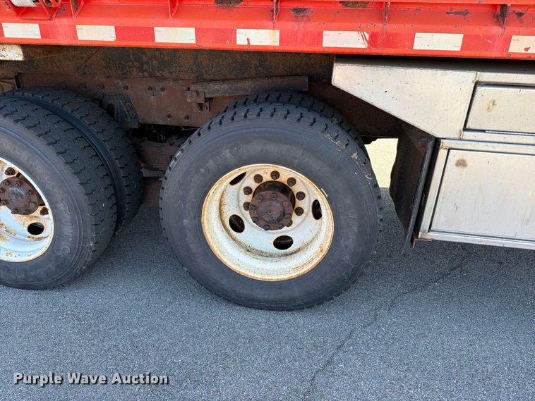 image for item EP7604 2007 International WorkStar 7400 dump truck