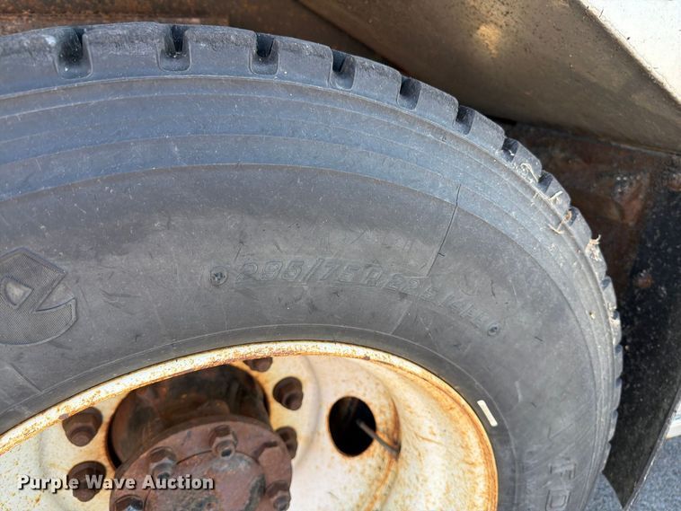 image for item EP7604 2007 International WorkStar 7400 dump truck