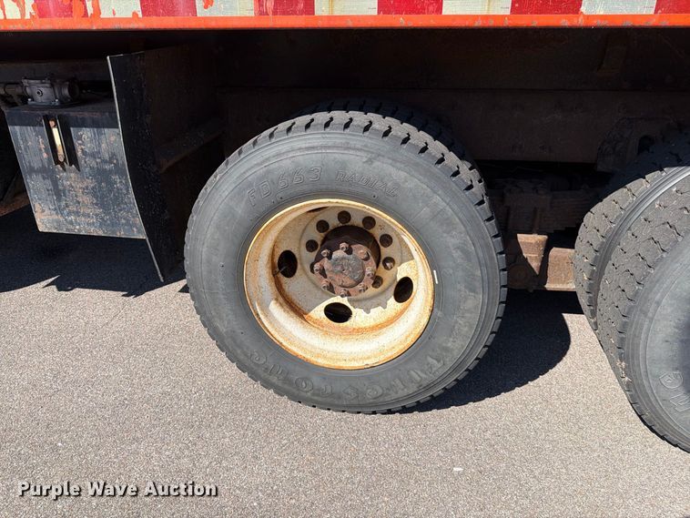 image for item EP7604 2007 International WorkStar 7400 dump truck