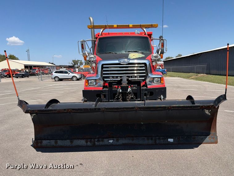 image for item EP7605 2009 Sterling L7500 dump truck