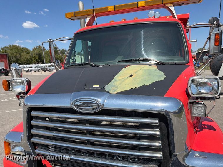 image for item EP7605 2009 Sterling L7500 dump truck