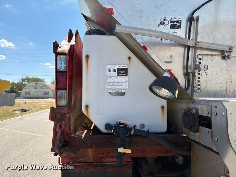 image for item EP7605 2009 Sterling L7500 dump truck