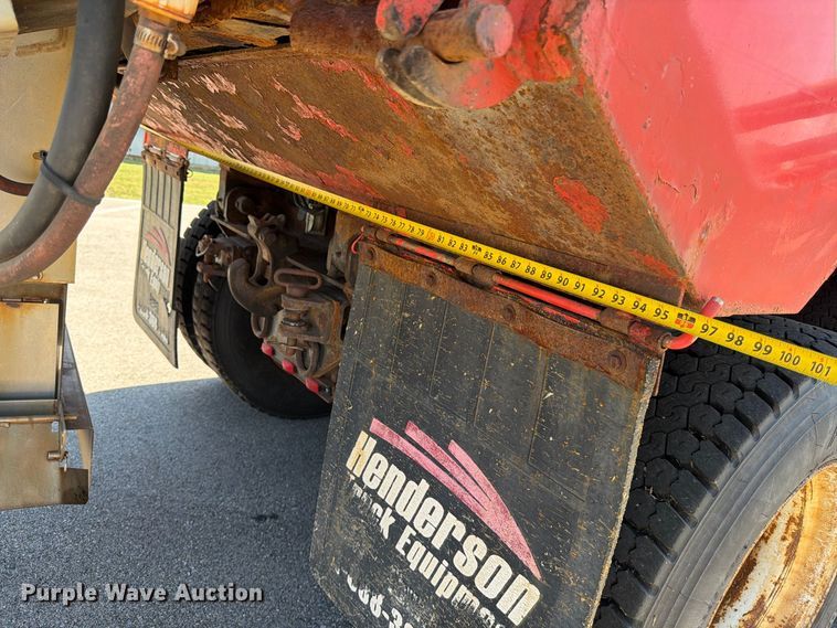 image for item EP7605 2009 Sterling L7500 dump truck
