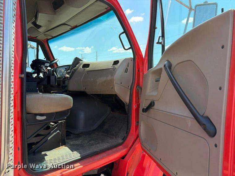 image for item EP7605 2009 Sterling L7500 dump truck