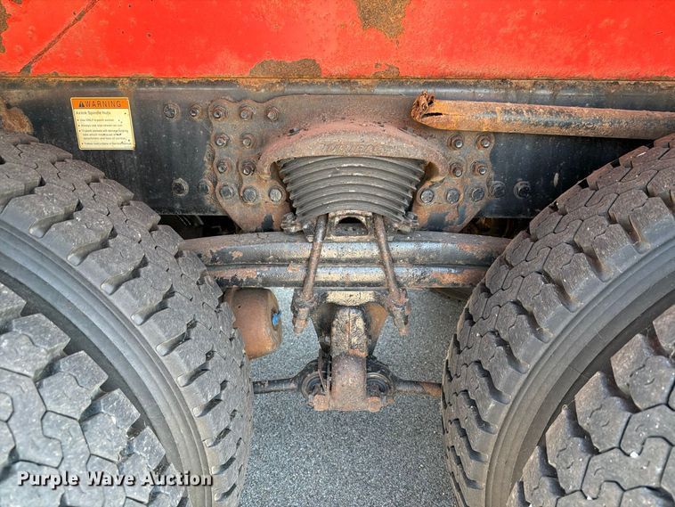 image for item EP7605 2009 Sterling L7500 dump truck