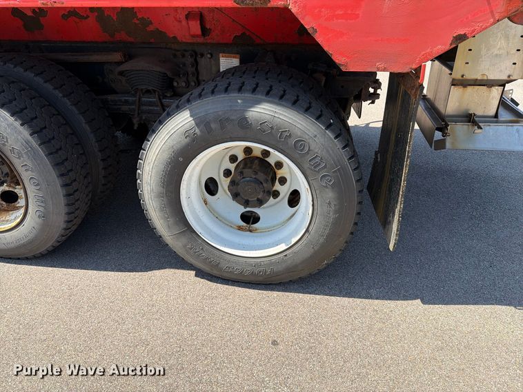 image for item EP7605 2009 Sterling L7500 dump truck