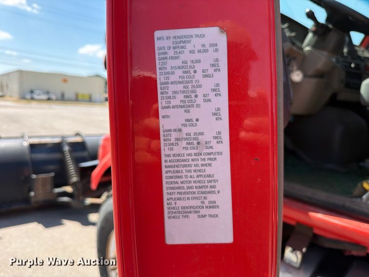 image for item EP7605 2009 Sterling L7500 dump truck
