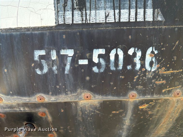 image for item EP7607 1996 International 4700 oil distributor truck