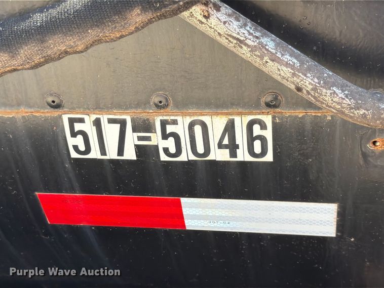 image for item EP7608 1996 International 4700 oil distributor truck