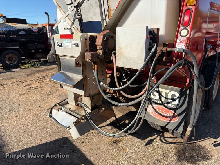 image for item EP7609 2007 International Workstar 7400 dump truck