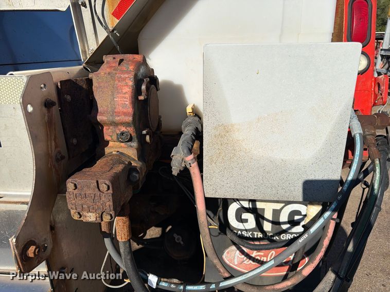 image for item EP7609 2007 International Workstar 7400 dump truck