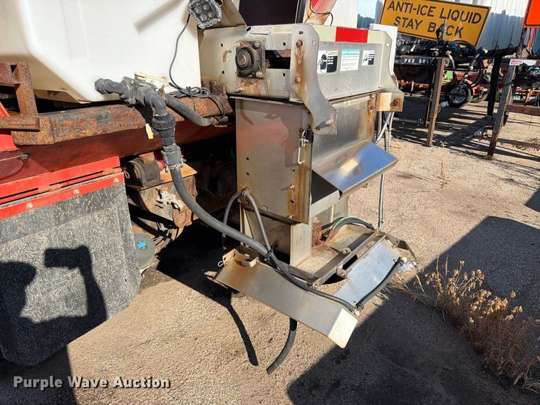 image for item EP7609 2007 International Workstar 7400 dump truck