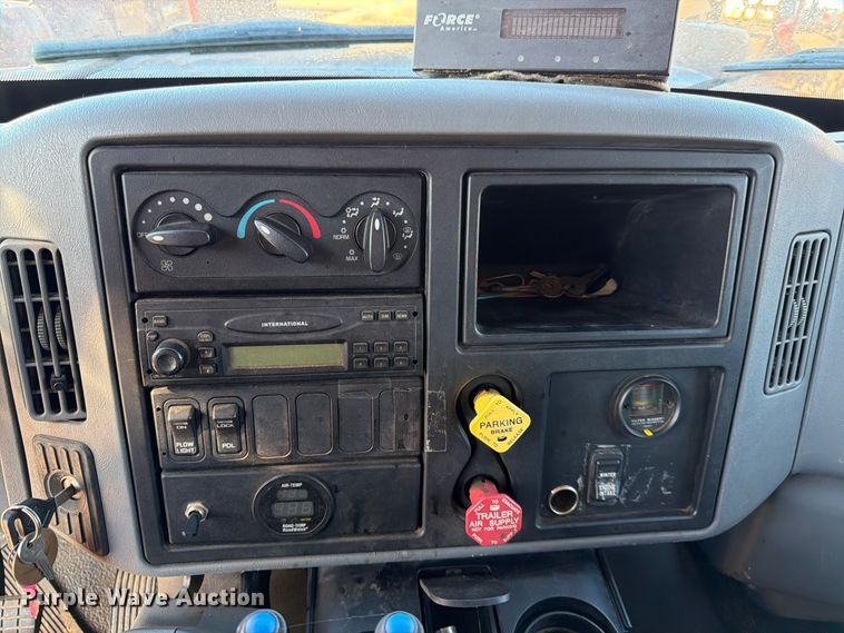 image for item EP7609 2007 International Workstar 7400 dump truck