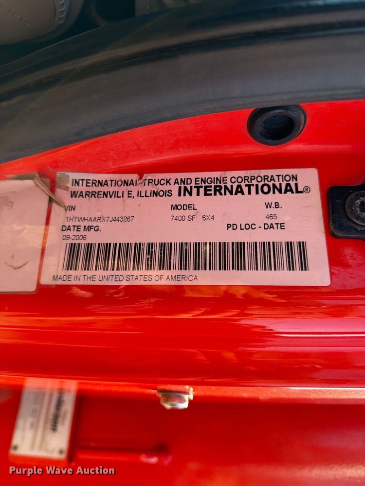 image for item EP7609 2007 International Workstar 7400 dump truck