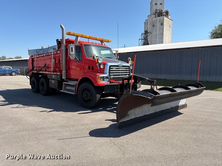 image for item EP7610 2009 Sterling L7500 dump truck