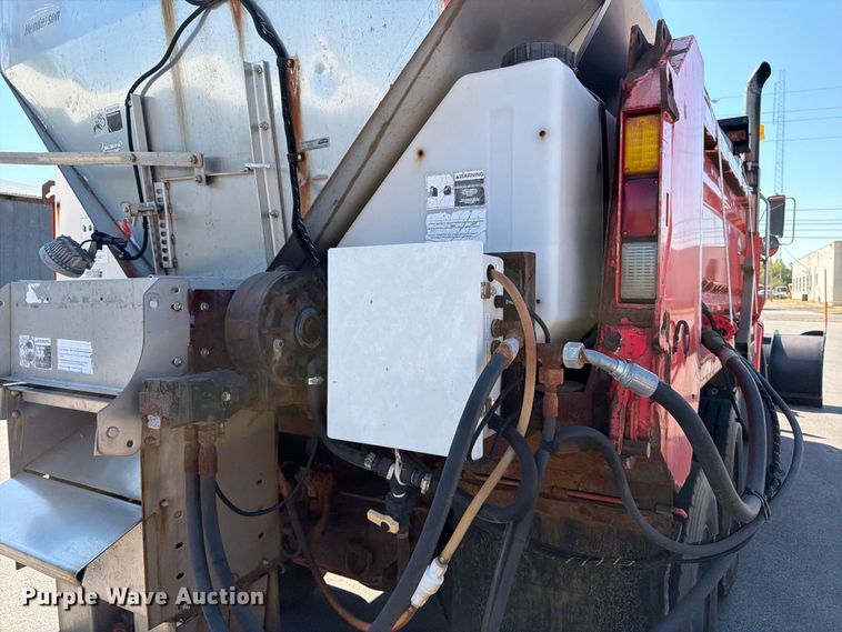 image for item EP7610 2009 Sterling L7500 dump truck