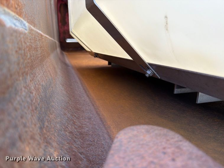 image for item EP7610 2009 Sterling L7500 dump truck