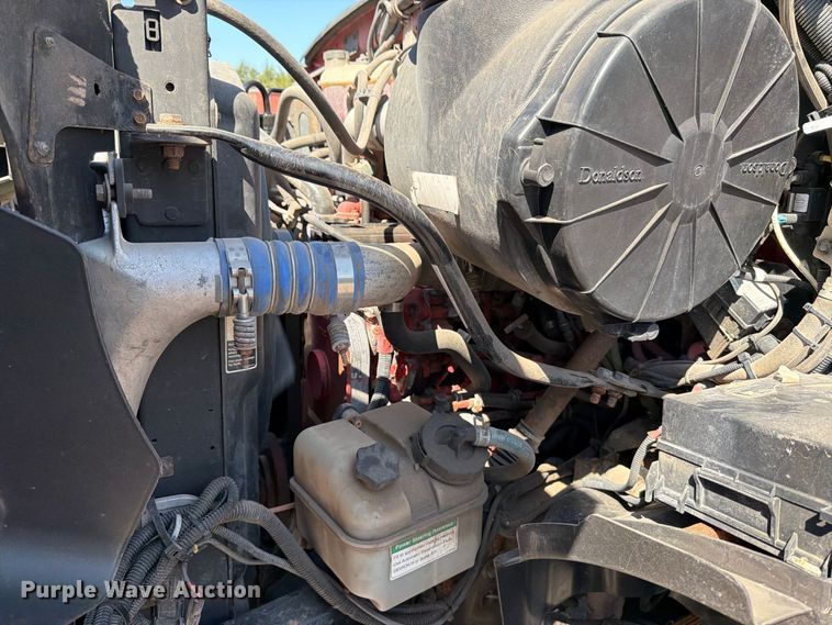 image for item EP7610 2009 Sterling L7500 dump truck