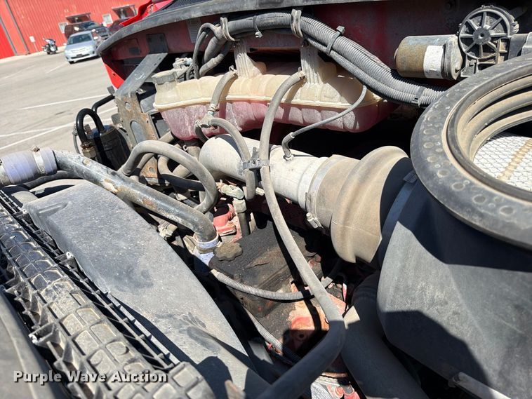 image for item EP7610 2009 Sterling L7500 dump truck