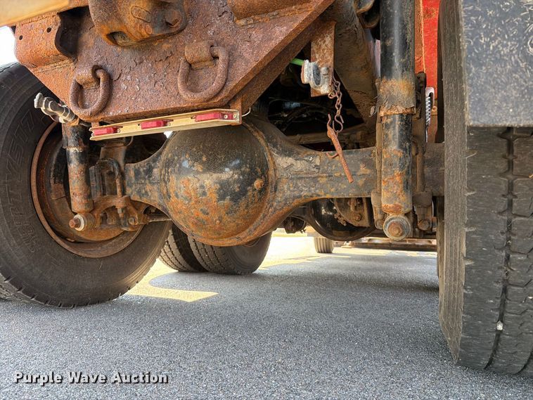 image for item EP7610 2009 Sterling L7500 dump truck