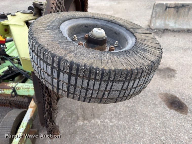 image for item EP7628 2003 Shulte XH1500 batwing rotary mower
