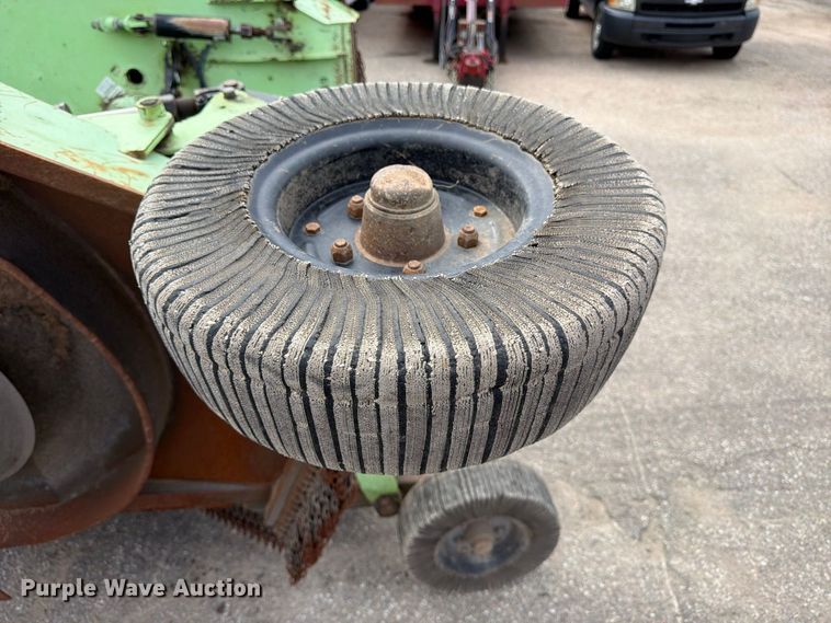 image for item EP7630 2009 Shulte XH500 Series 3 batwing rotary mower