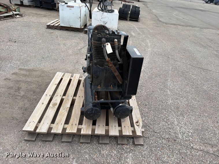 image for item EP7644 Mi-T-M AM2-PR09-08M air compressor