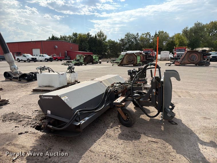 image for item EP7645 2008 Paladin Sweepster 21321MH2-0140 wheel loader broom