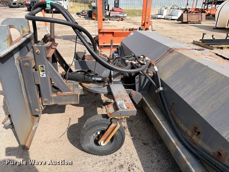 image for item EP7645 2008 Paladin Sweepster 21321MH2-0140 wheel loader broom