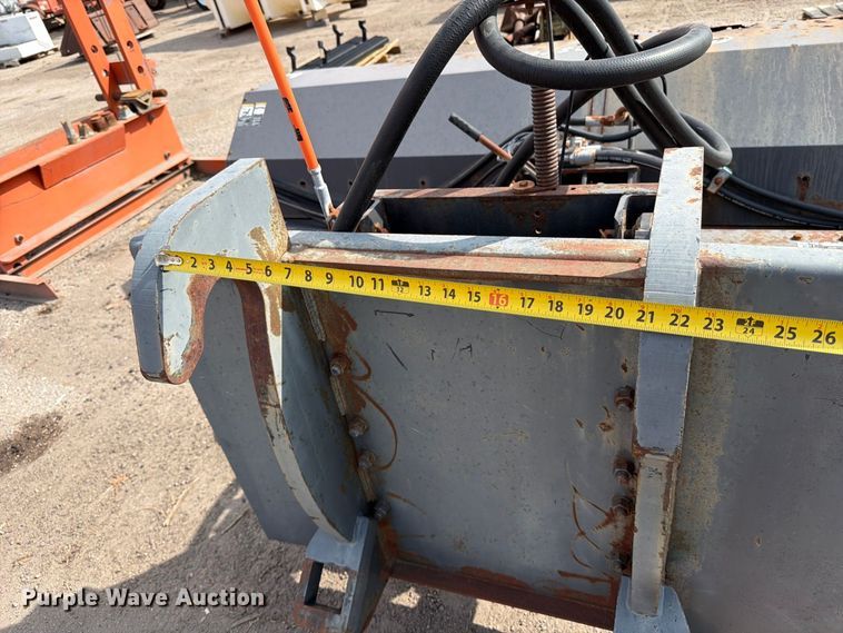 image for item EP7645 2008 Paladin Sweepster 21321MH2-0140 wheel loader broom