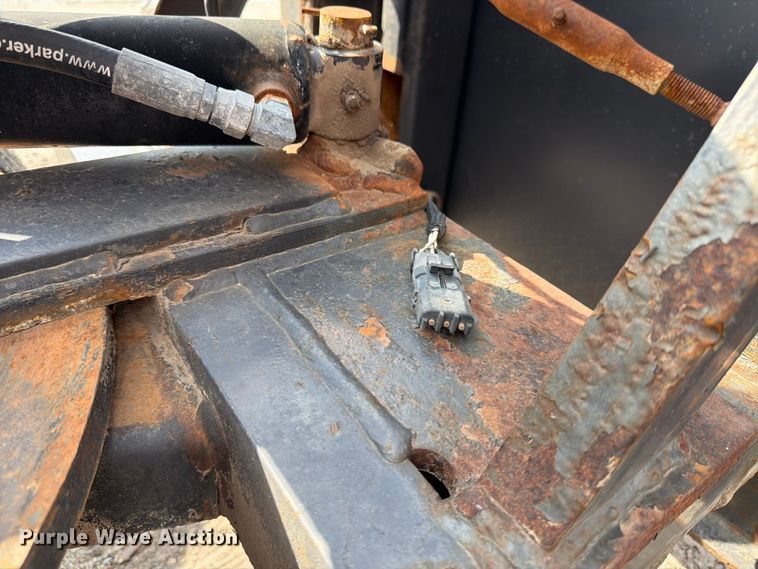 image for item EP7645 2008 Paladin Sweepster 21321MH2-0140 wheel loader broom