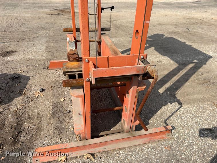 image for item EP7646 1989 Nugier H100-14 AP BD  hydraulic press