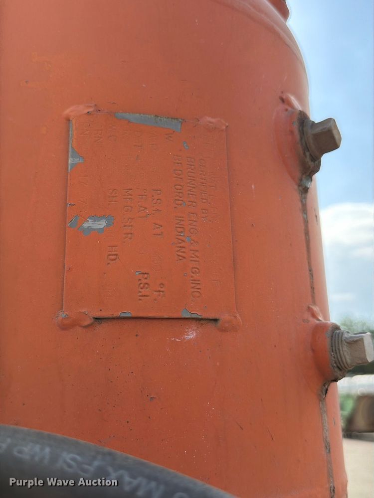 image for item EP7646 1989 Nugier H100-14 AP BD  hydraulic press