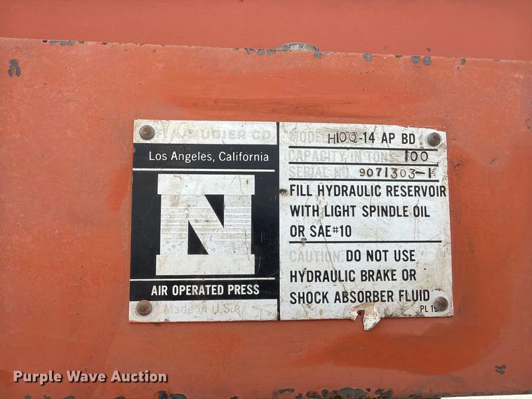 image for item EP7646 1989 Nugier H100-14 AP BD  hydraulic press