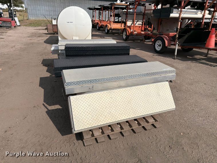 image for item EP7647 (8) toolboxes