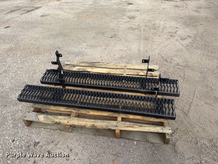 image for item EP7648 Running boards