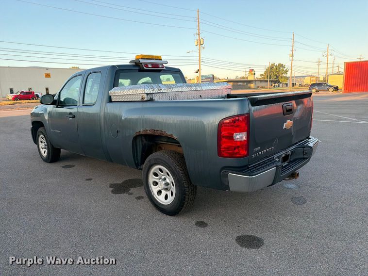 image for item EP7655 2011 Chevrolet Silverado 1500 Ext. Cab pickup truck