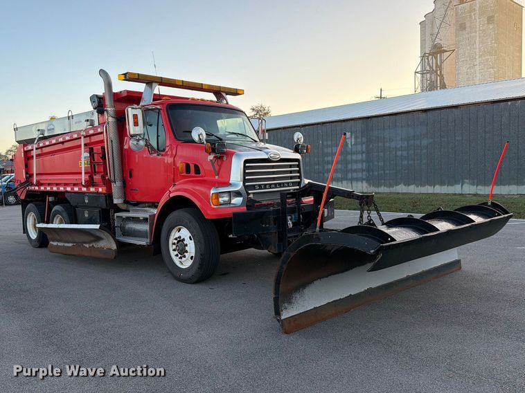 image for item EP7656 2009 Sterling LT7501 dump truck
