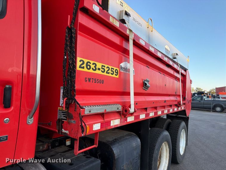 image for item EP7656 2009 Sterling LT7501 dump truck