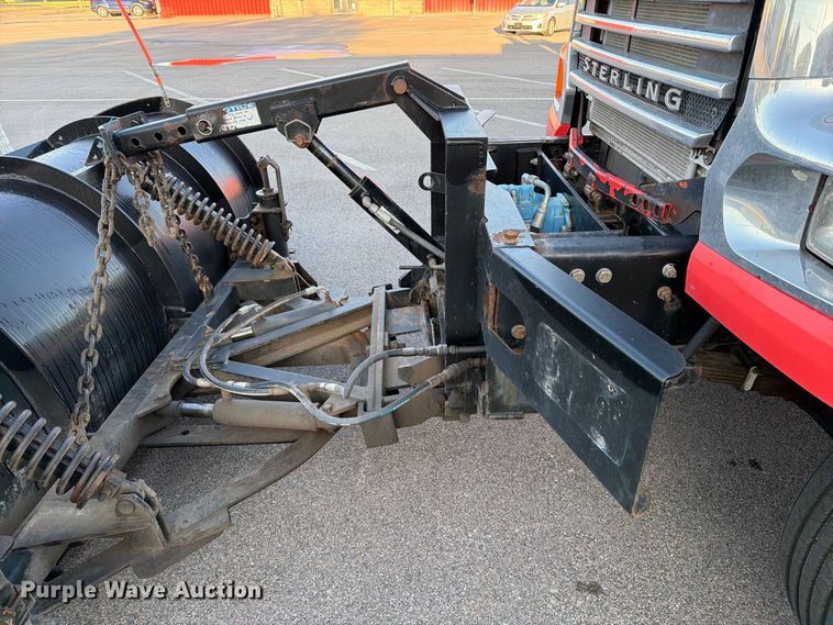 image for item EP7656 2009 Sterling LT7501 dump truck