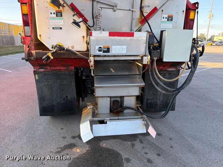 image for item EP7656 2009 Sterling LT7501 dump truck