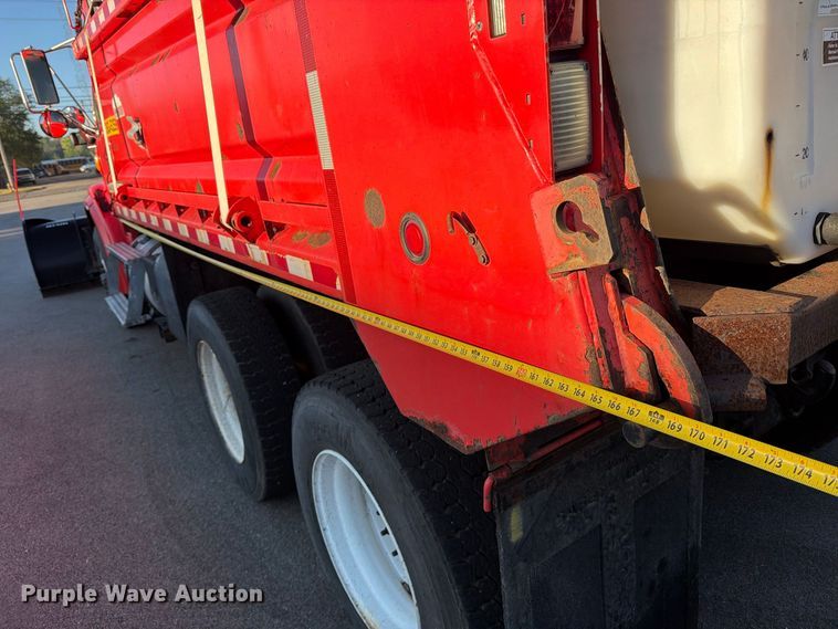 image for item EP7656 2009 Sterling LT7501 dump truck