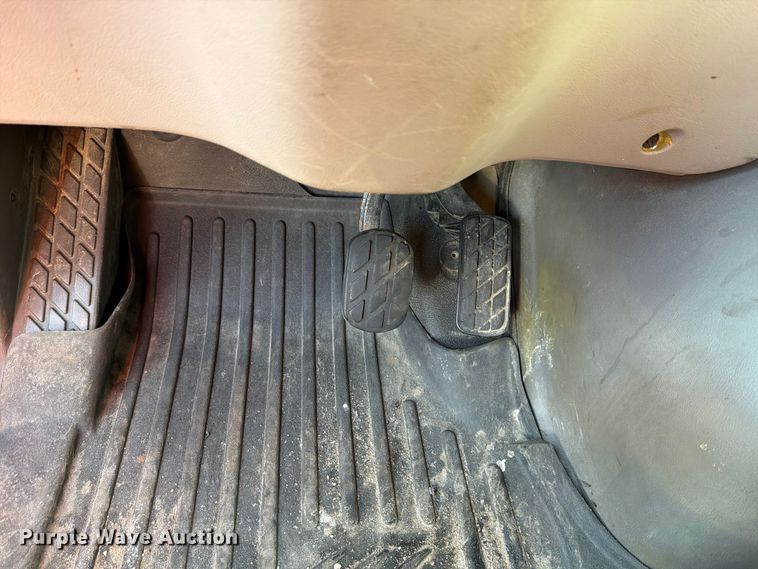image for item EP7656 2009 Sterling LT7501 dump truck