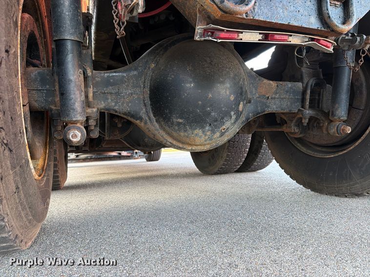image for item EP7656 2009 Sterling LT7501 dump truck